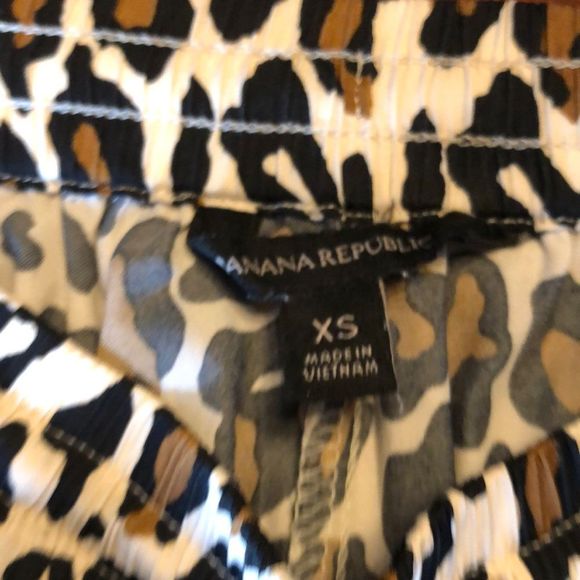 Banana Republic Leopard print pajamas XS coordinate set/sold as a set/ luxurious - Picture 3 of 15